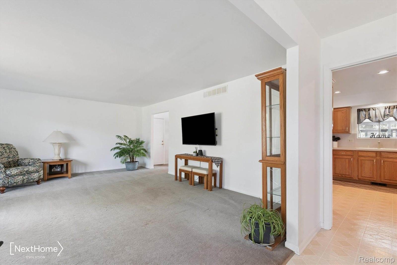 99 Potter Drive, BellevilleCity_Wayne, MI 48111