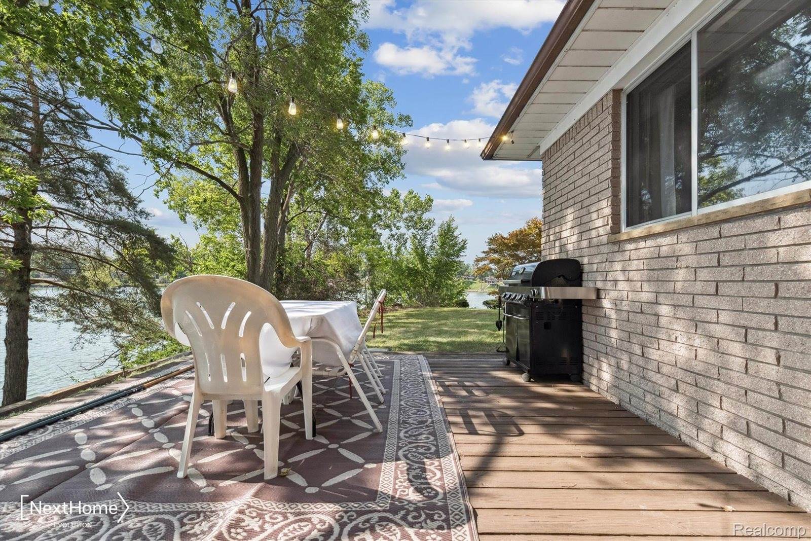 99 Potter Drive, BellevilleCity_Wayne, MI 48111