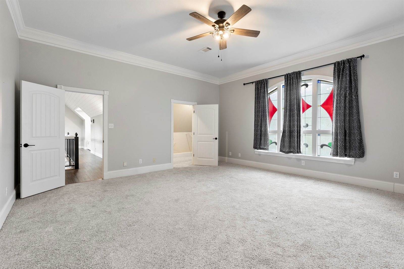 100 Plantation Ln, Batesville, AR 72501