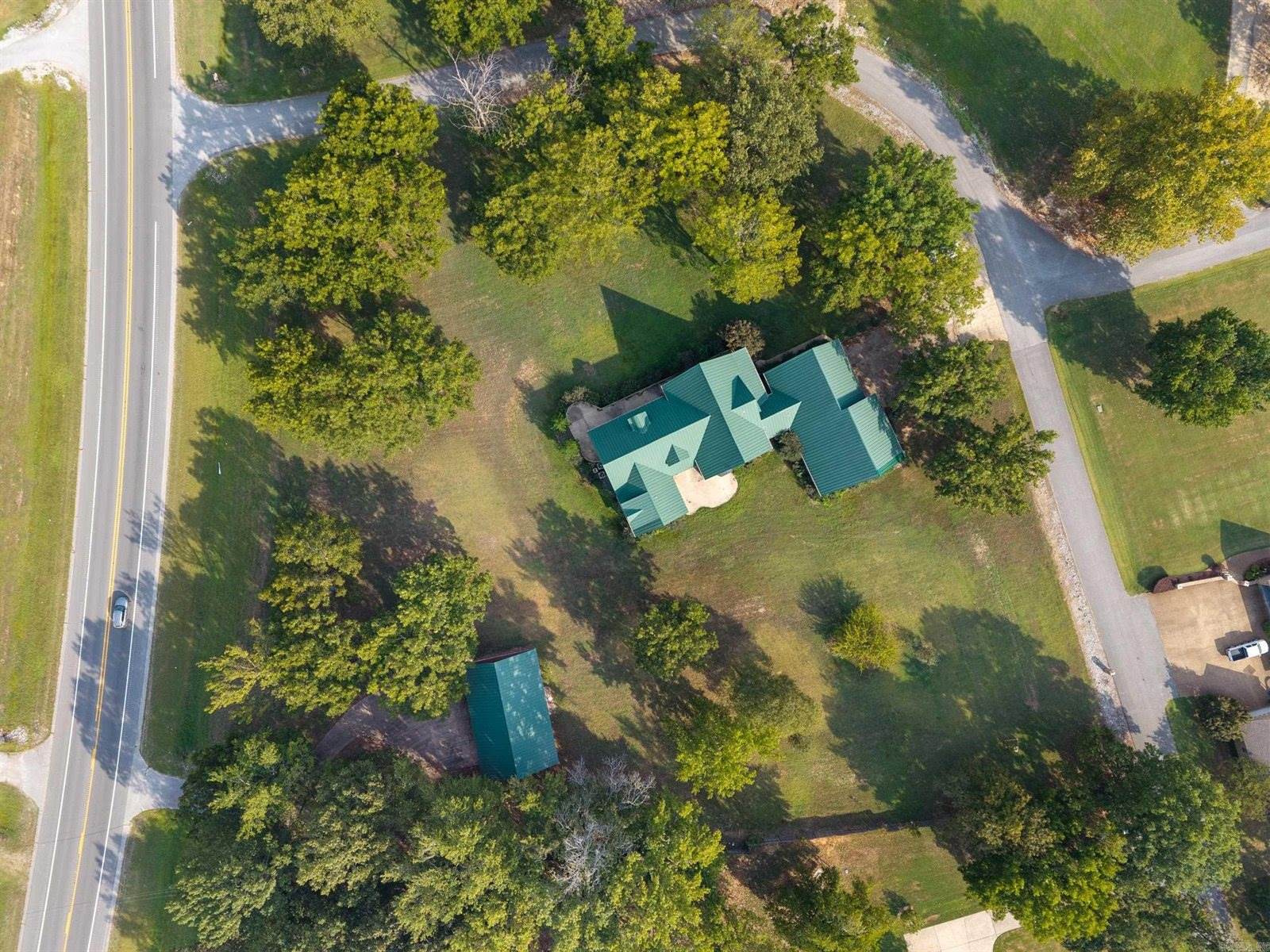 100 Plantation Ln, Batesville, AR 72501