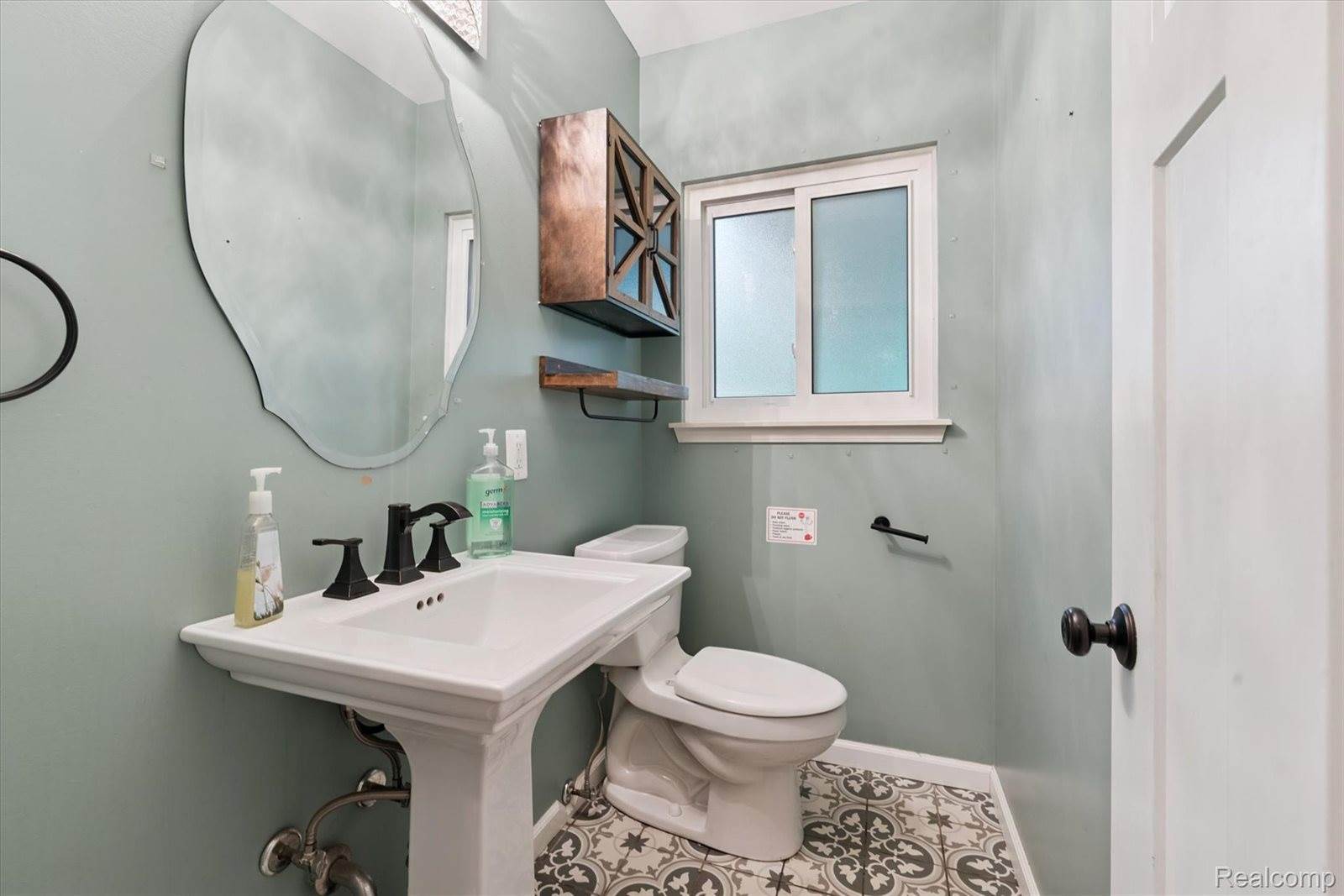 36600 Tessens Drive, ClintonCharterTownship_Macomb, MI 48035