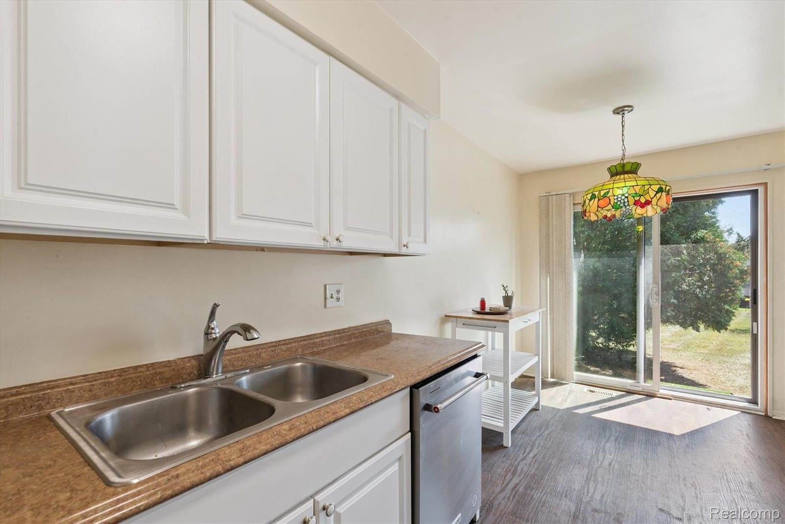 8346 Lakeview Drive, SuperiorCharterTownship_Washtenaw, MI 48198