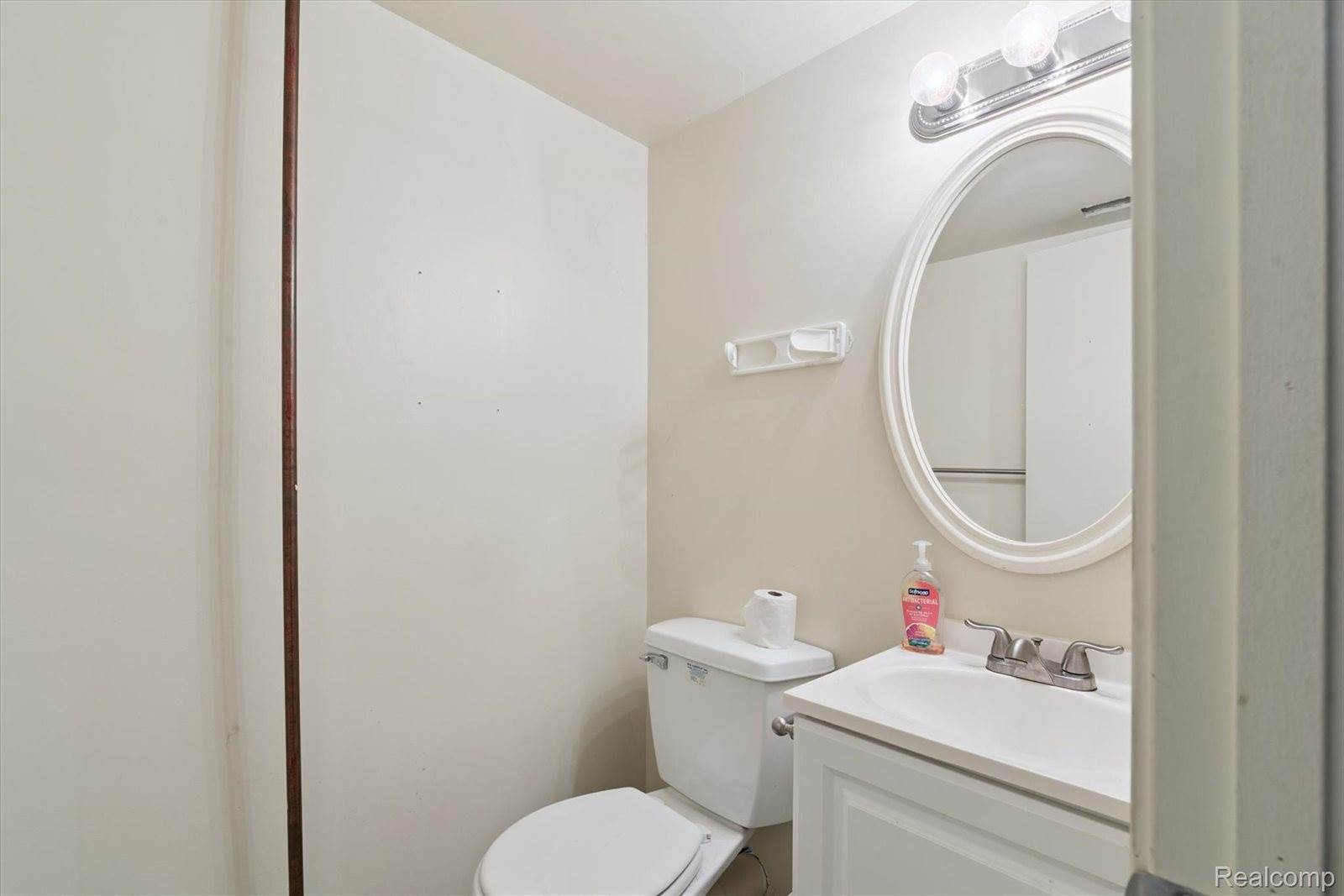 8346 Lakeview Drive, SuperiorCharterTownship_Washtenaw, MI 48198