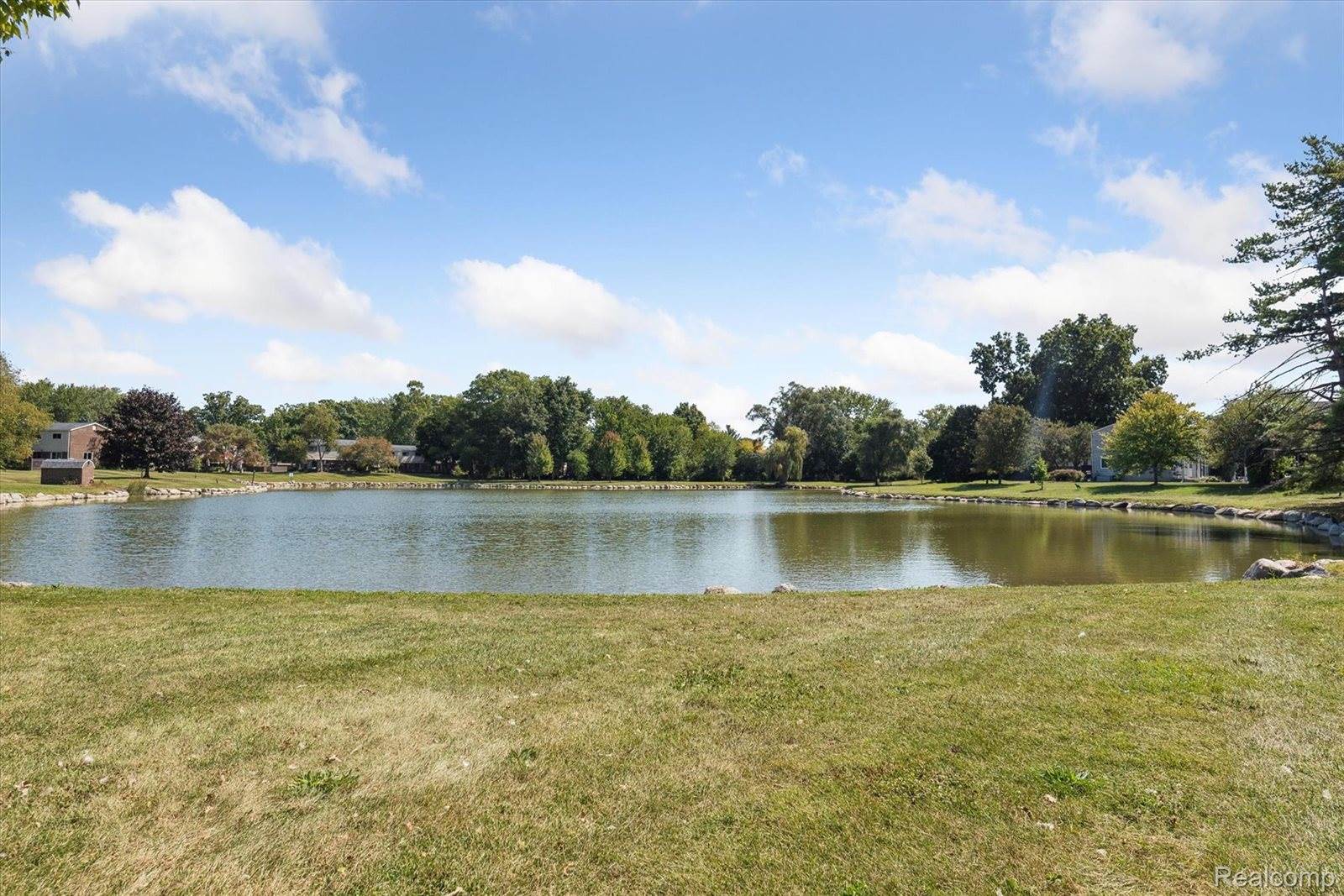 8346 Lakeview Drive, SuperiorCharterTownship_Washtenaw, MI 48198