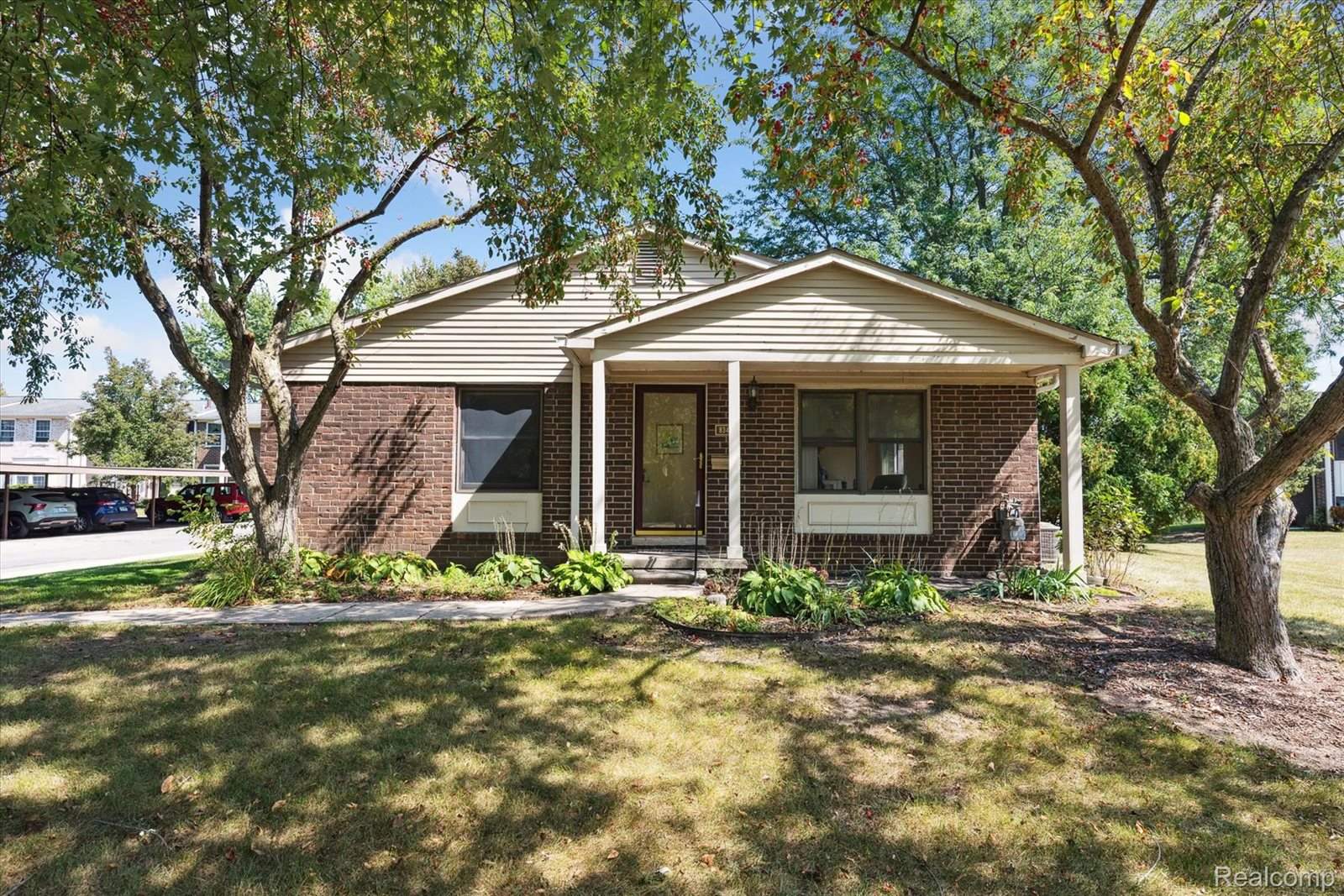 8346 Lakeview Drive, SuperiorCharterTownship_Washtenaw, MI 48198