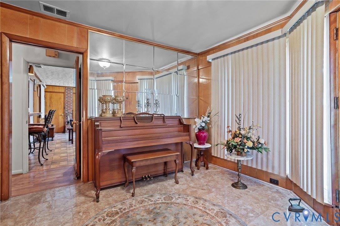 1635 Forest Glen Road, Henrico County, VA 23228