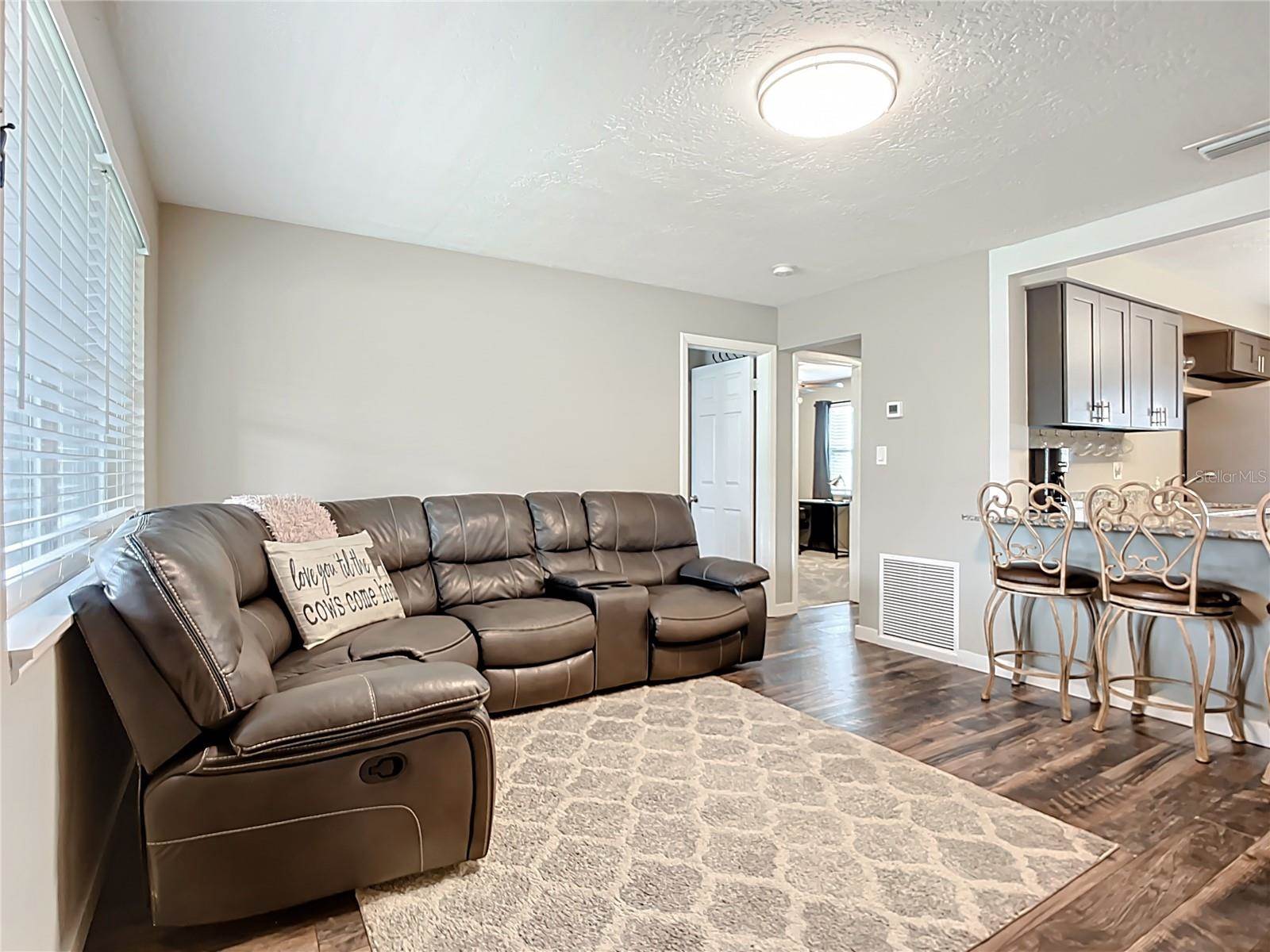 4547 Busti Drive, Sarasota, FL 34232