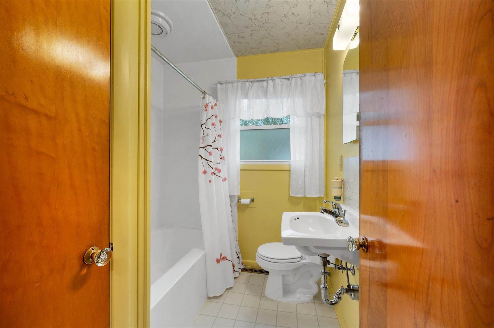 612 Craig Avenue, Green Bay, WI 54301