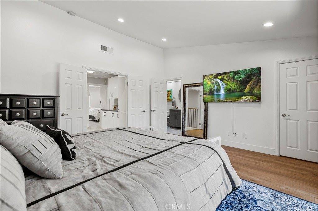 5602 Las Virgenes Road, Calabasas, CA 91302