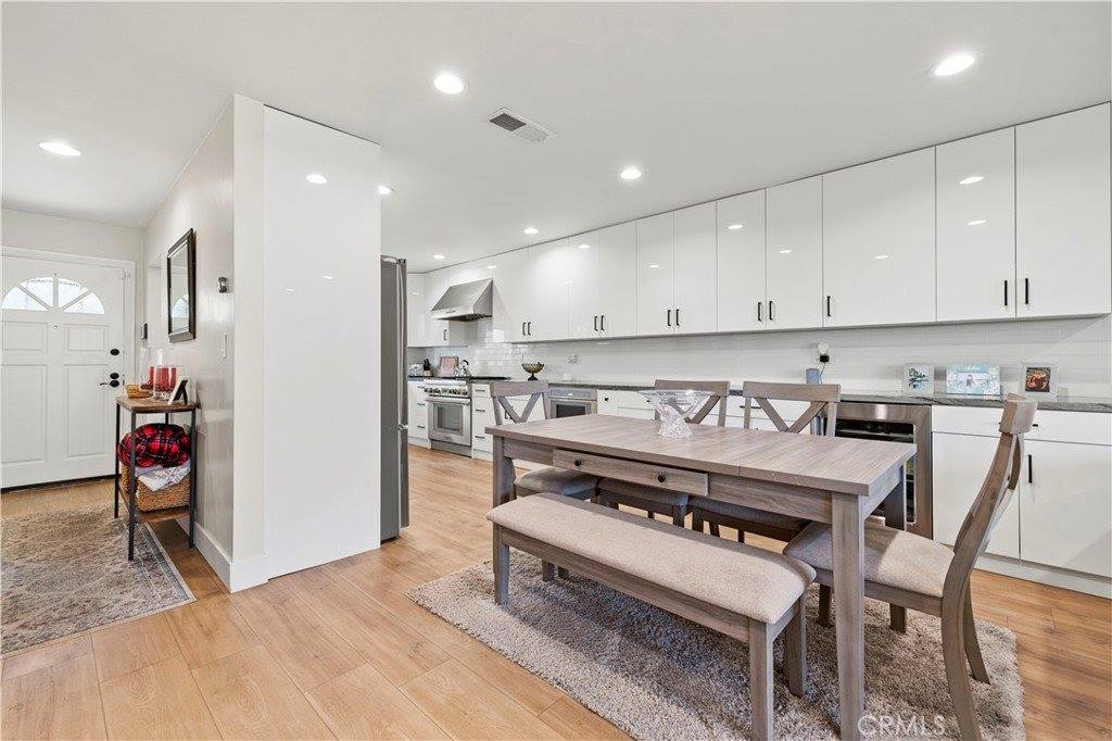 5602 Las Virgenes Road, Calabasas, CA 91302