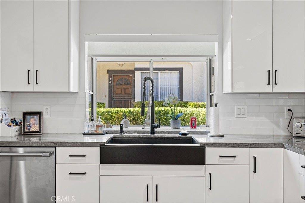 5602 Las Virgenes Road, Calabasas, CA 91302