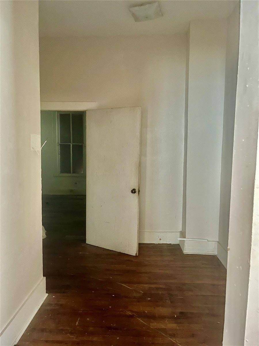 2716 Avenue P 1/2, Galveston, TX 77550