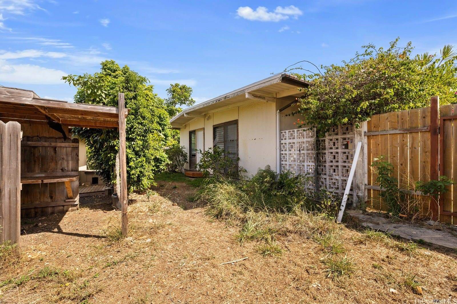 1104 Mokapu Boulevard, Kailua, HI 96734