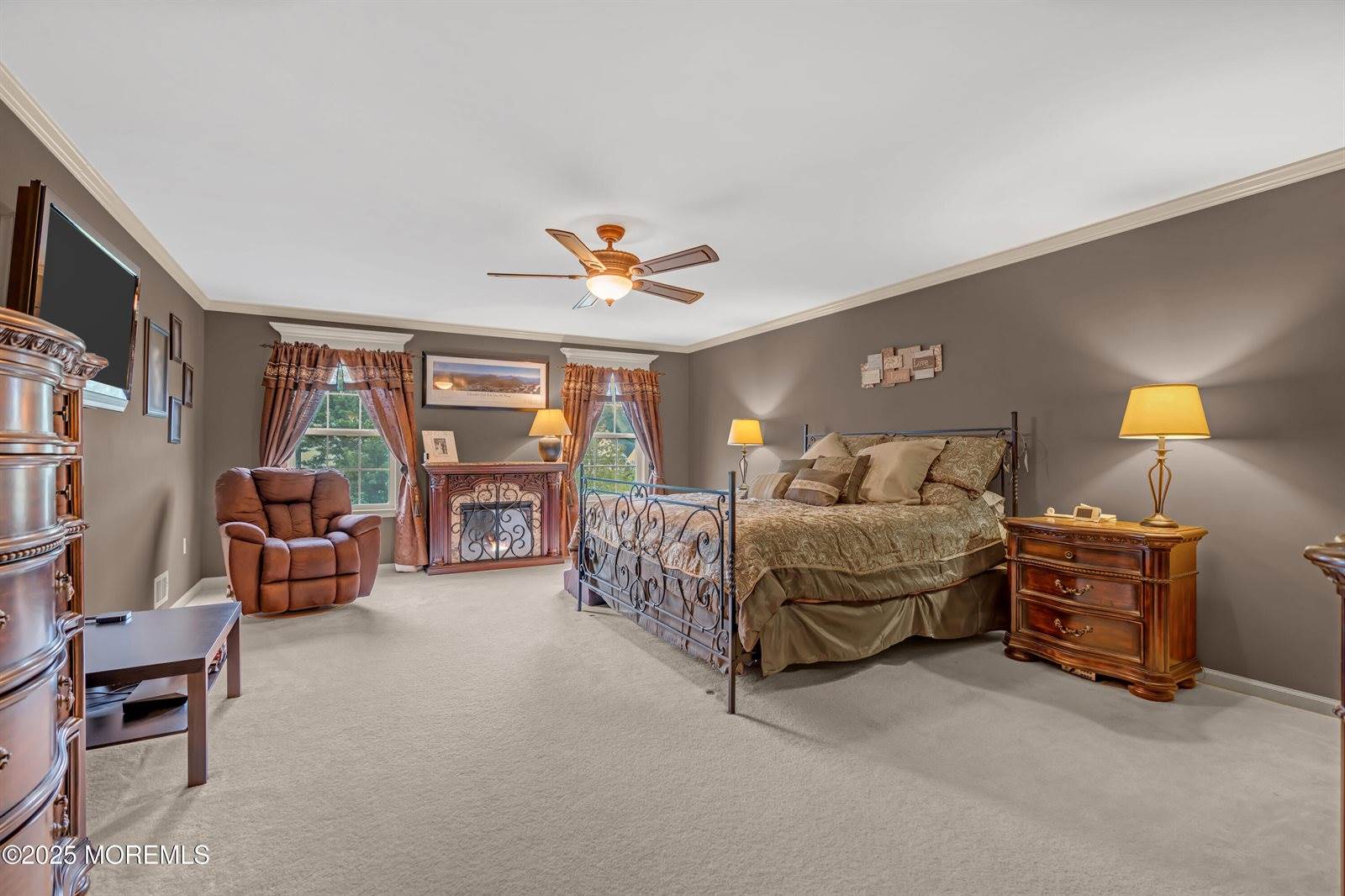 7 Whispering Grove Boulevard, Jackson, NJ 08527