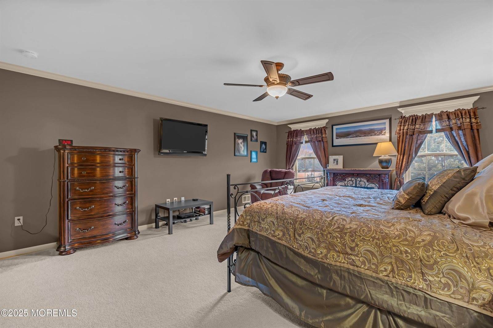 7 Whispering Grove Boulevard, Jackson, NJ 08527