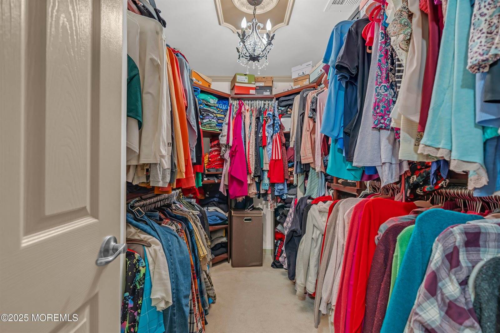 7 Whispering Grove Boulevard, Jackson, NJ 08527