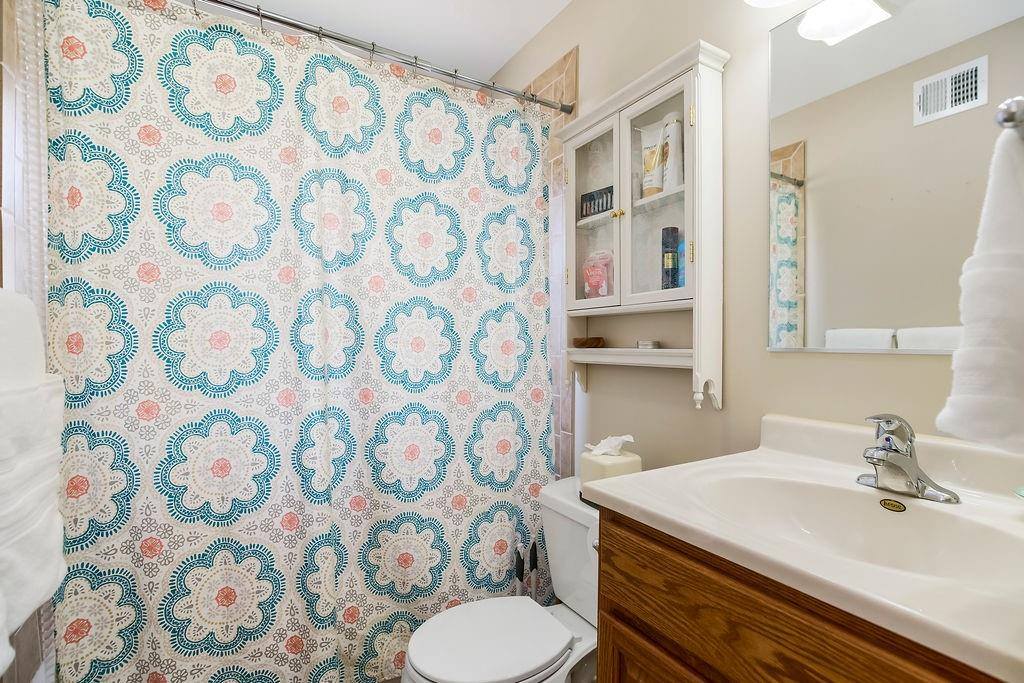 10701 Indiana Avenue, Kansas City, MO 64137