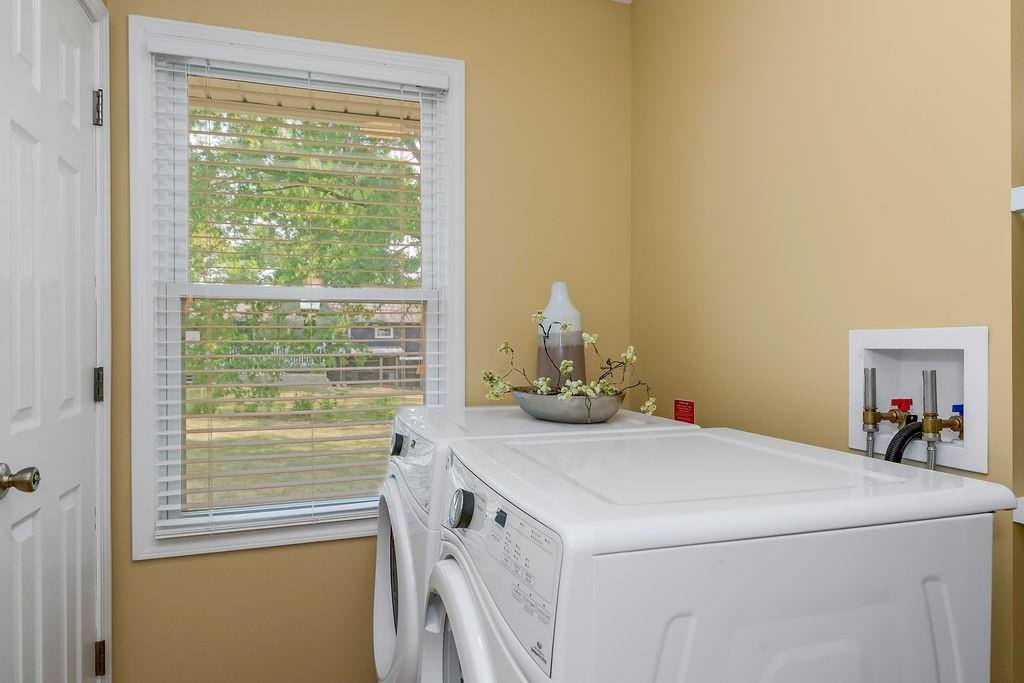 10701 Indiana Avenue, Kansas City, MO 64137