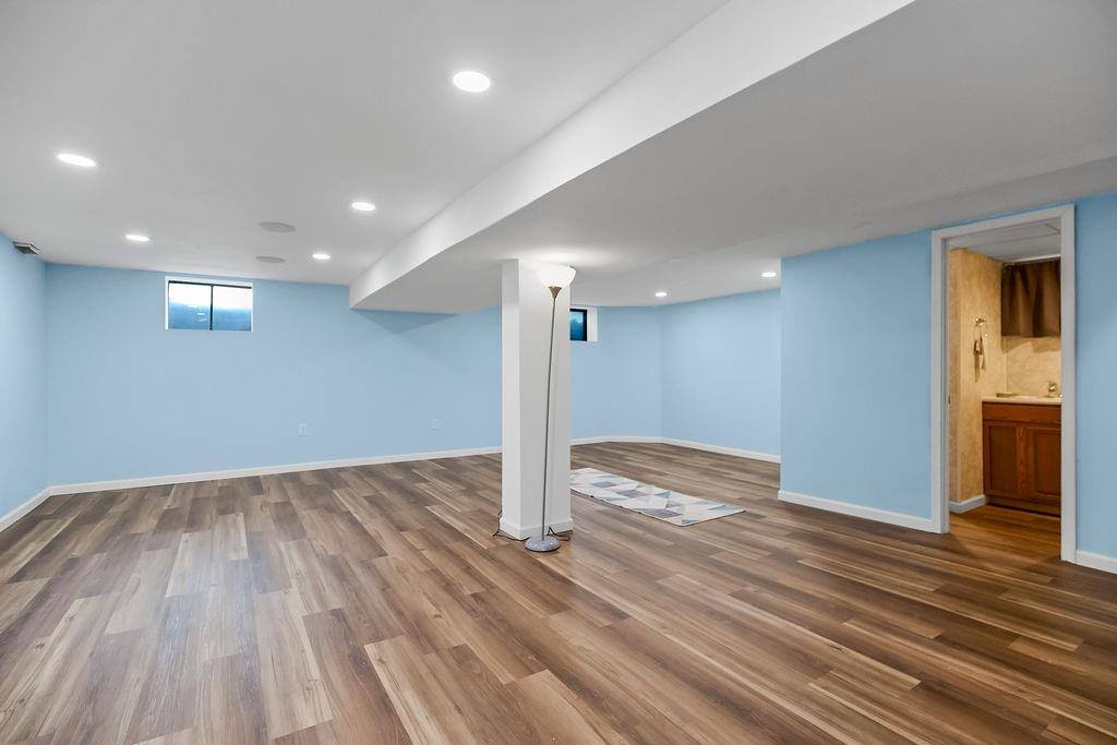 10701 Indiana Avenue, Kansas City, MO 64137