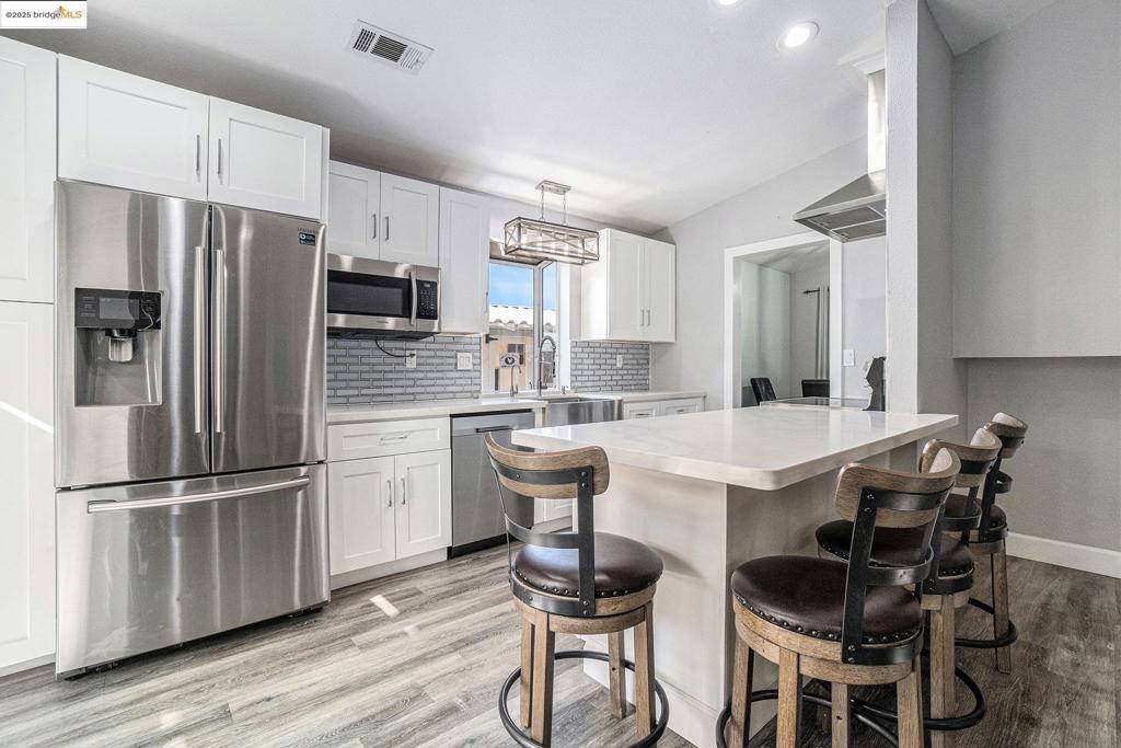 80 Mandeville Ct, Oakley, CA 94561