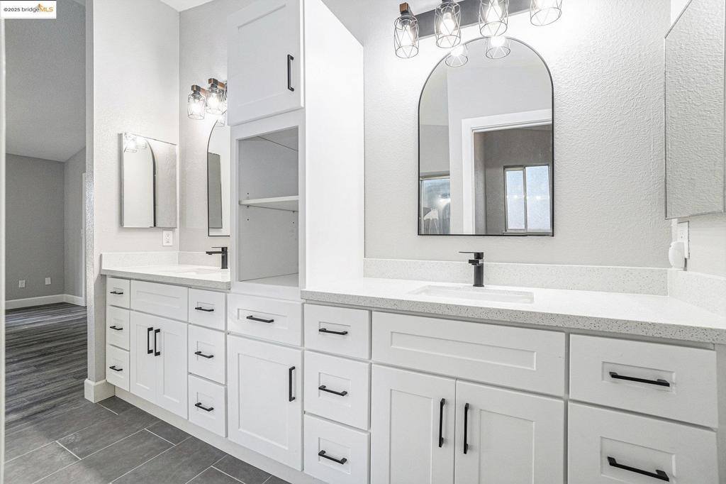 80 Mandeville Ct, Oakley, CA 94561