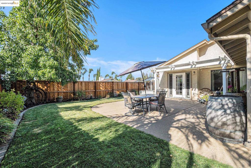 80 Mandeville Ct, Oakley, CA 94561