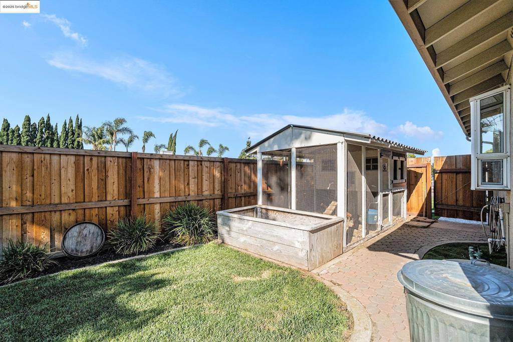 80 Mandeville Ct, Oakley, CA 94561