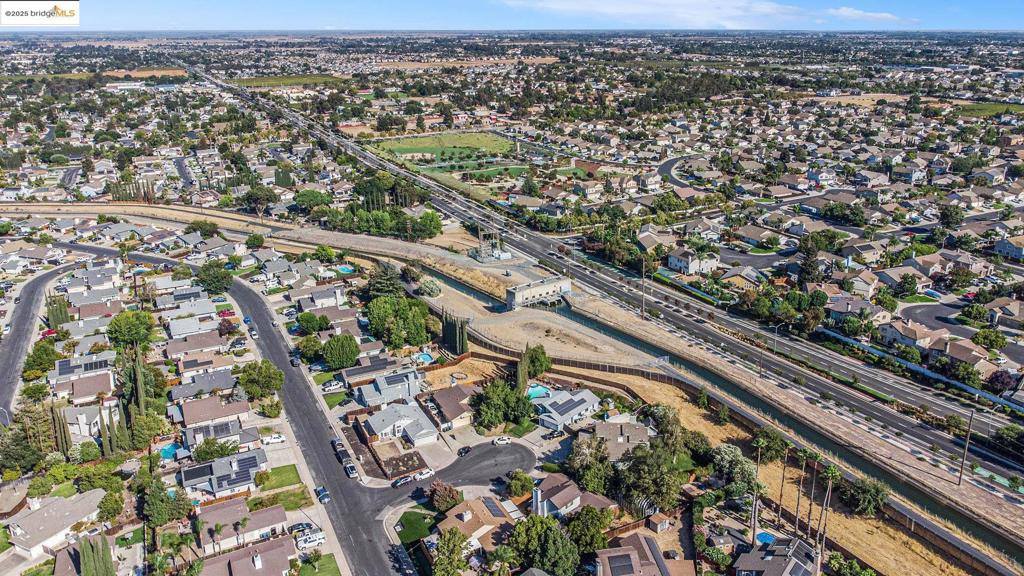 80 Mandeville Ct, Oakley, CA 94561