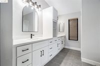 80 Mandeville Ct, Oakley, CA 94561