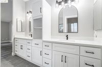 80 Mandeville Ct, Oakley, CA 94561