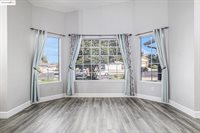 80 Mandeville Ct, Oakley, CA 94561