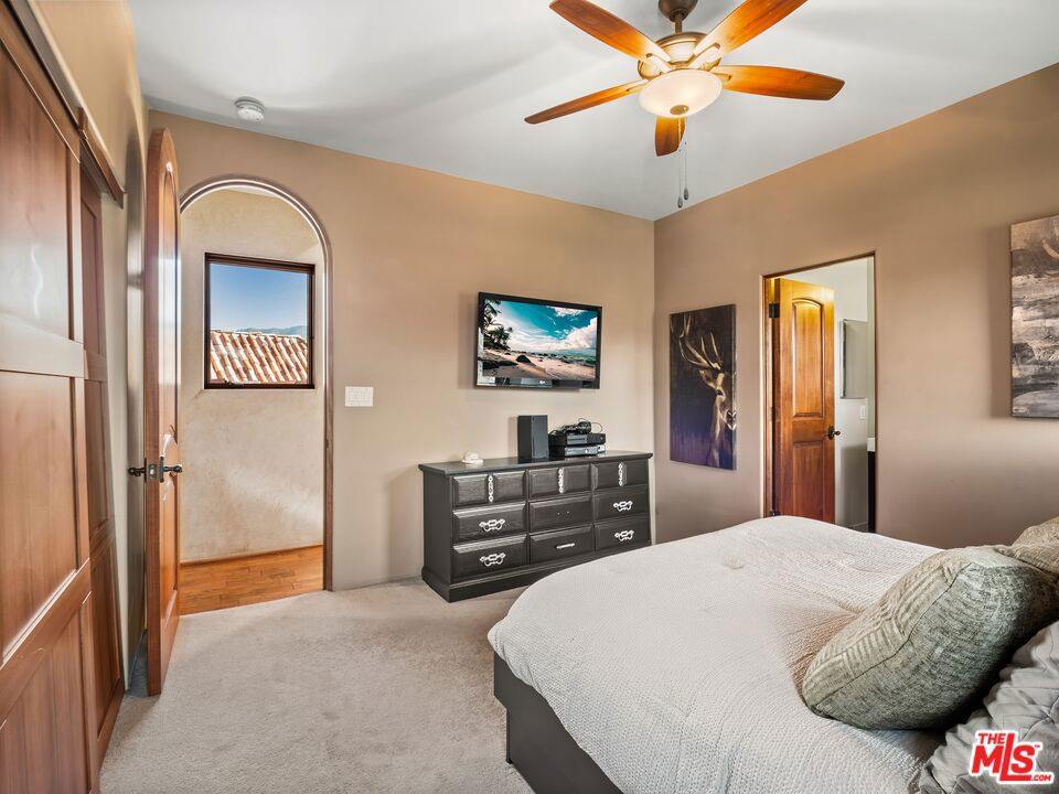 27023 Rolling Hills Avenue, Canyon Country, CA 91387