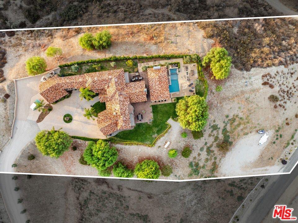 27023 Rolling Hills Avenue, Canyon Country, CA 91387