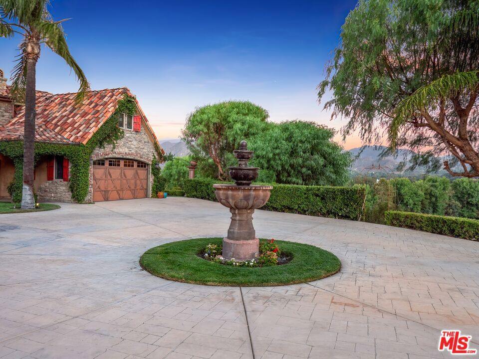 27023 Rolling Hills Avenue, Canyon Country, CA 91387