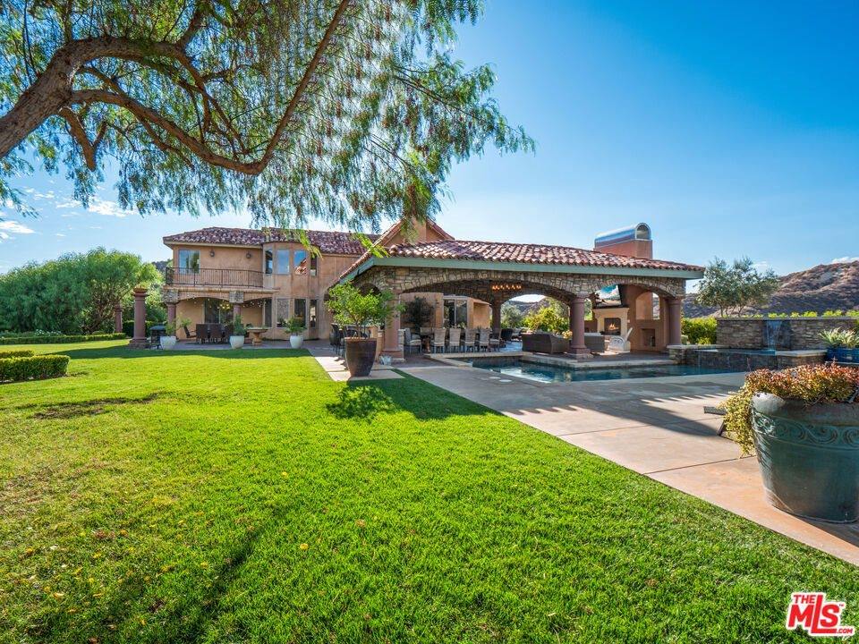 27023 Rolling Hills Avenue, Canyon Country, CA 91387