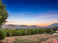 27023 Rolling Hills Avenue, Canyon Country, CA 91387