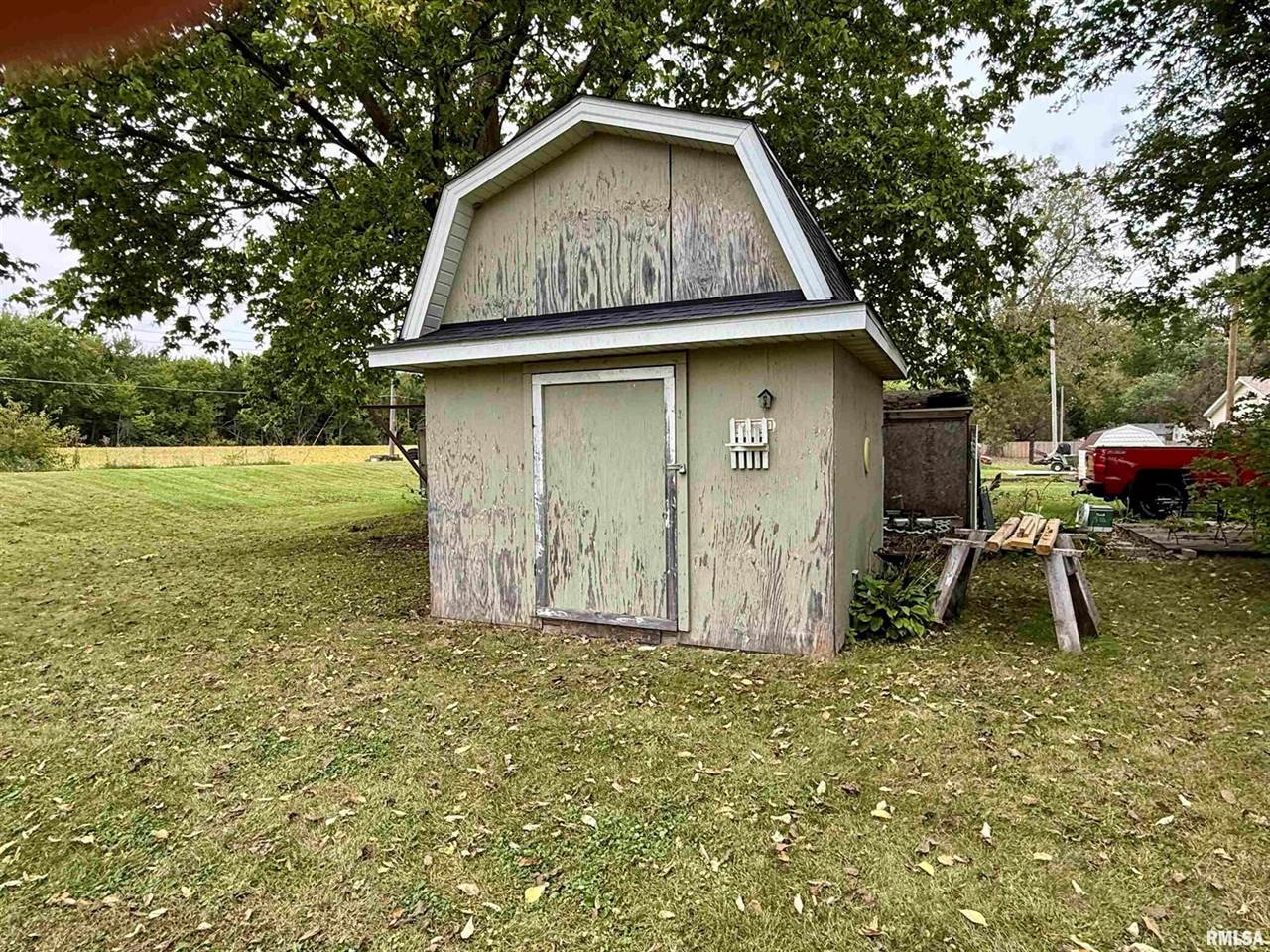 327 7TH Street, Colona, IL 61241