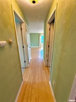 327 7TH Street, Colona, IL 61241