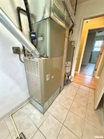 327 7TH Street, Colona, IL 61241