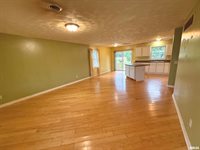 327 7TH Street, Colona, IL 61241