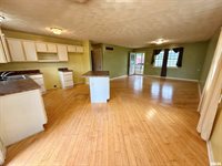 327 7TH Street, Colona, IL 61241