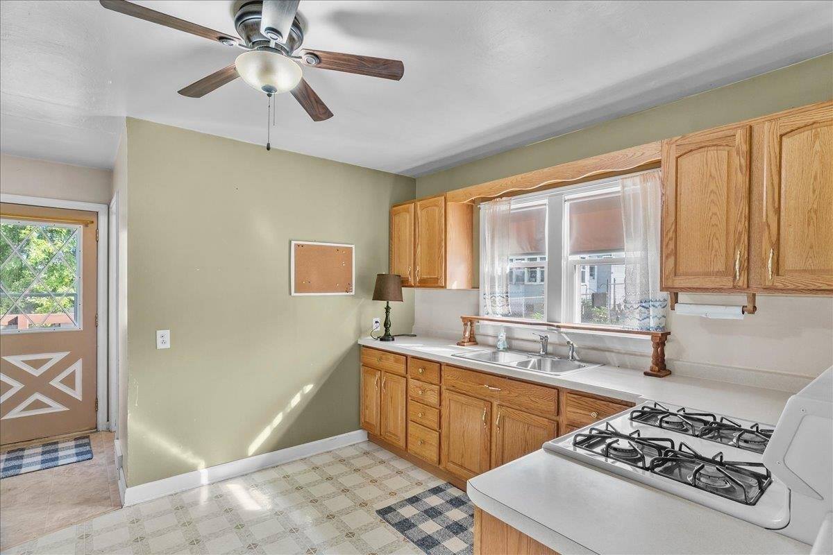 117 E 17th Street, Marshfield, WI 54449