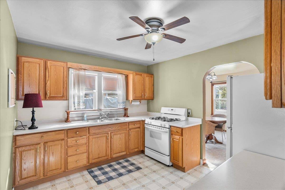 117 E 17th Street, Marshfield, WI 54449