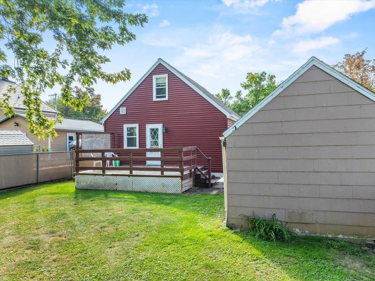 117 E 17th Street, Marshfield, WI 54449