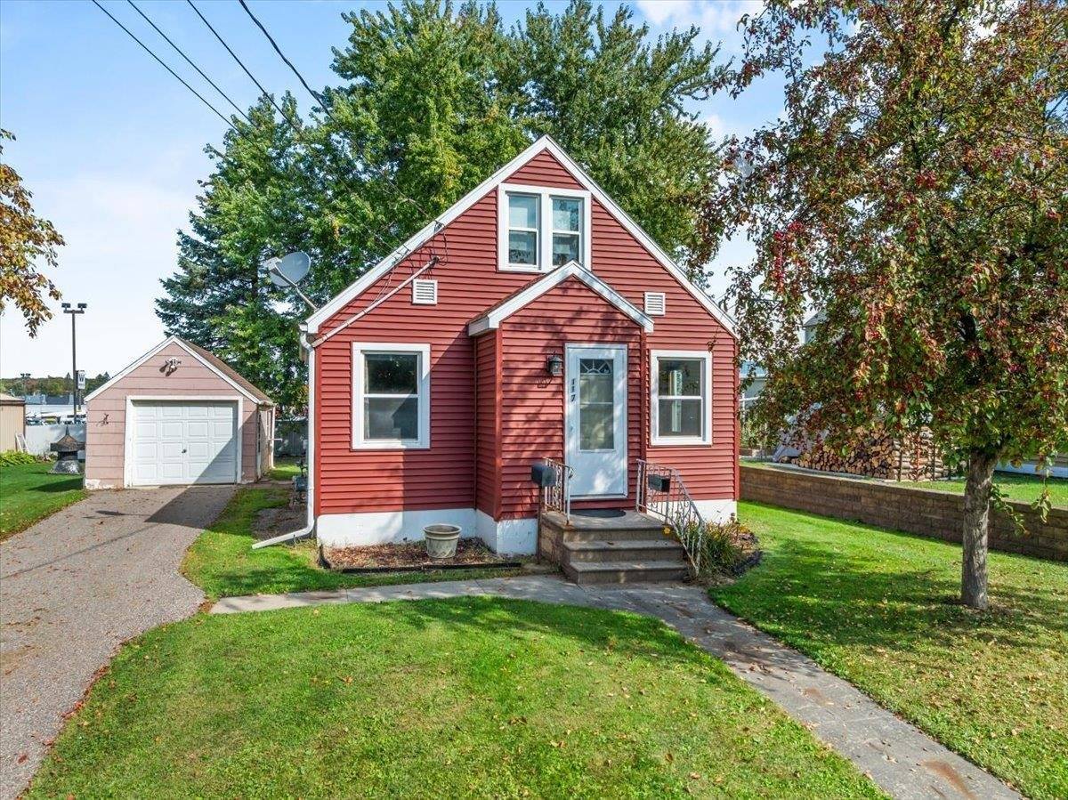 117 E 17th Street, Marshfield, WI 54449