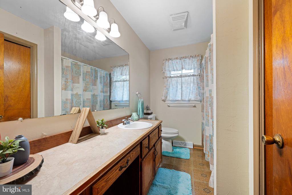 114 West North Street, Felton, DE 19943