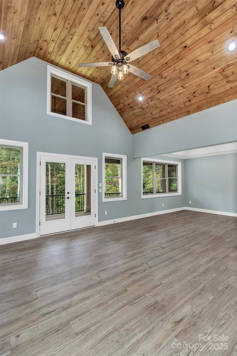 926 Settlers Trail, Mars Hill, NC 28754