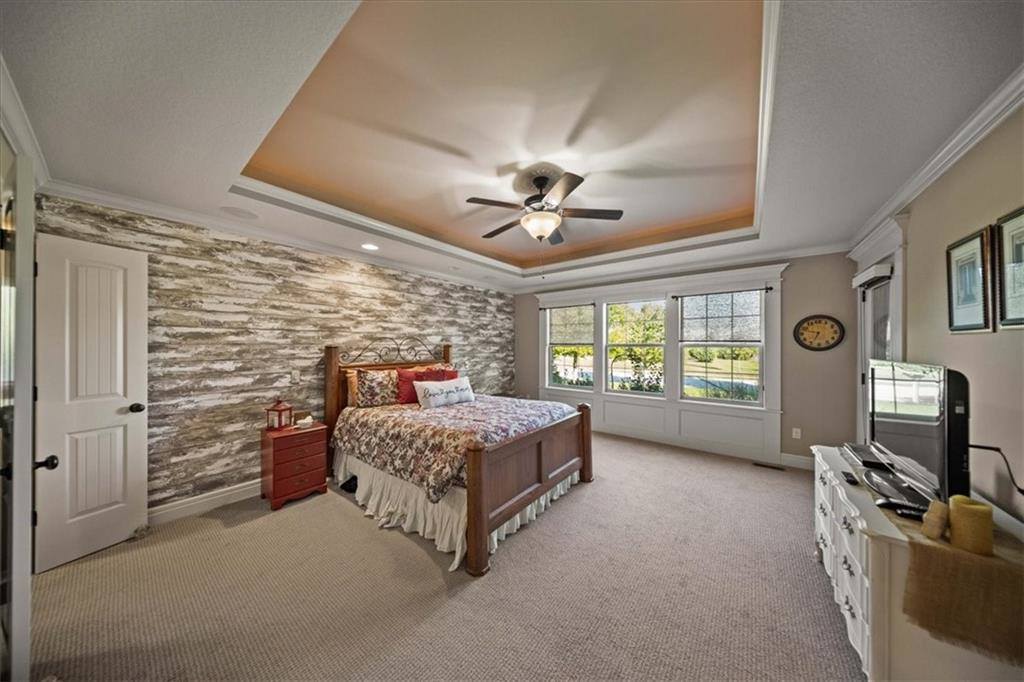 9158 West 178th Terrace, Overland Park, KS 66013