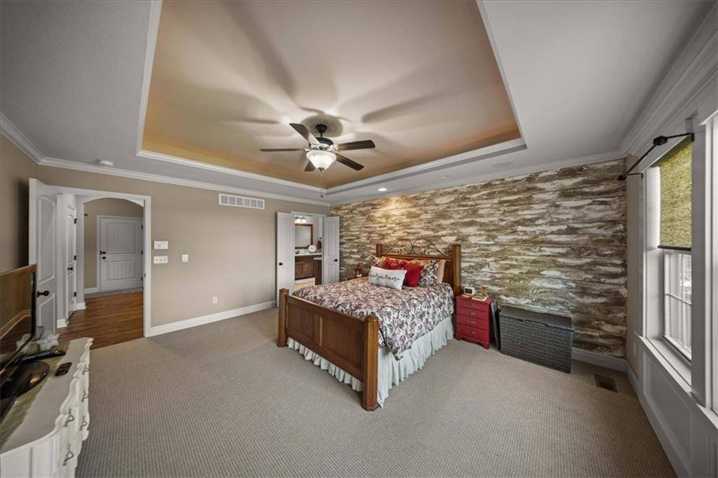 9158 West 178th Terrace, Overland Park, KS 66013