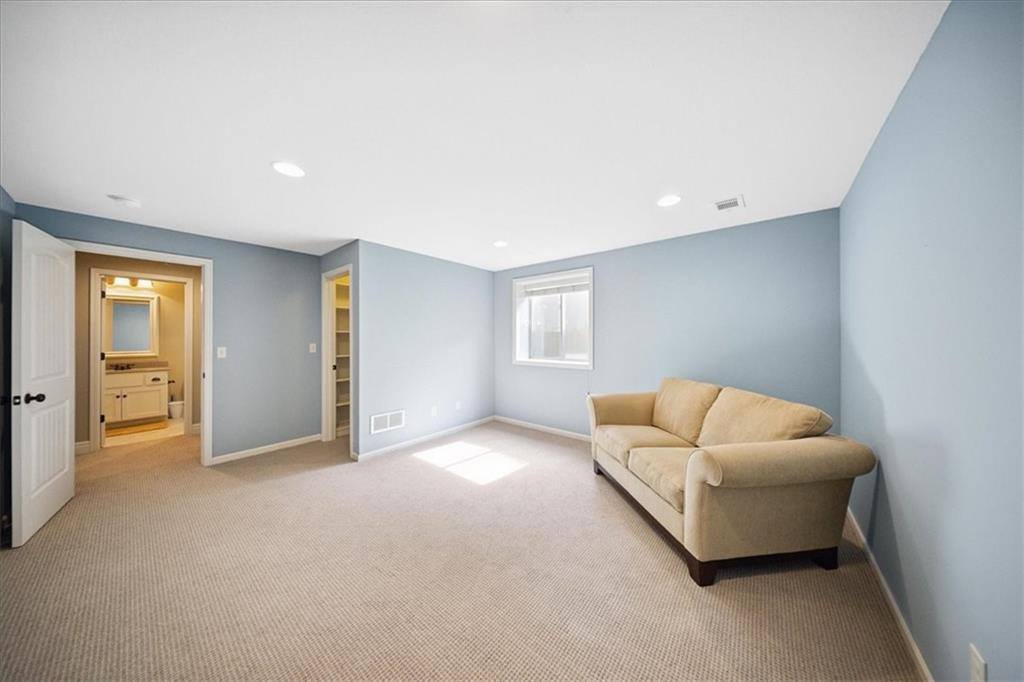 9158 West 178th Terrace, Overland Park, KS 66013